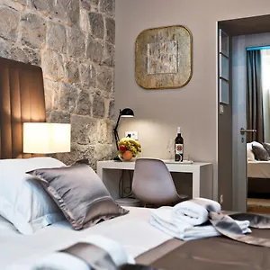 Riva Luxury Guest house