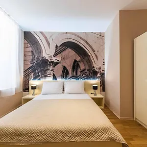 Pjaca Guest house