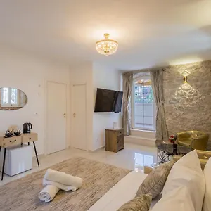 Gasthof Villabella Luxury, Split