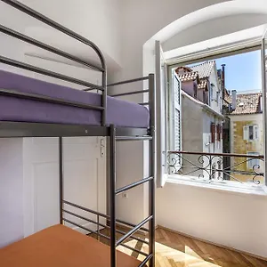  Hostel Downtown