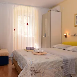 Gasthof Private In The Center Of, Split